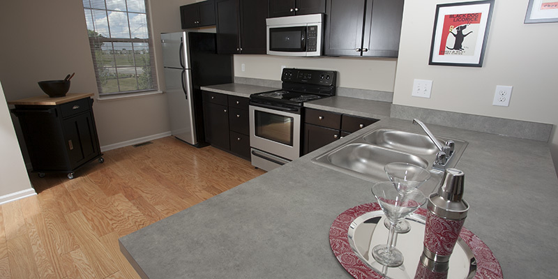 Kitchen | Paddock at Hayden Run Apartment
